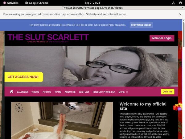The Slut Scarlett Boobs